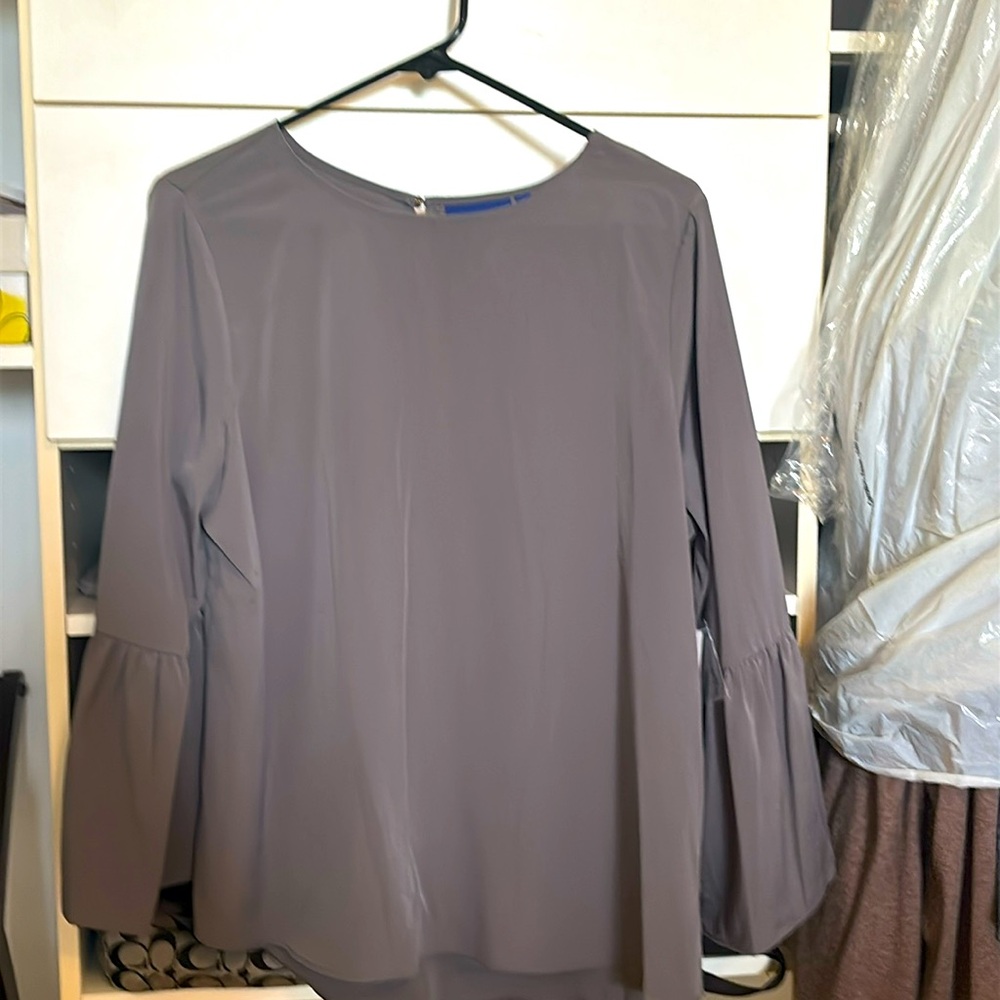 Apt 9 gray blouse with bell sleeves! New w/tags - never been worn -